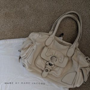 Meet your Posher, Helen